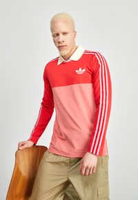 adidas Originals ADICOLOR 70S - Hosszú ujjú felső - better scarlet