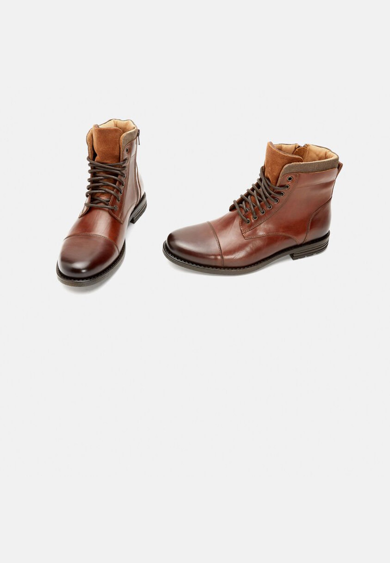 bata stivaletti stringati