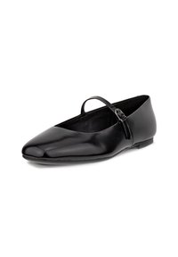 Sapatilha de ballet em couro preto com bico apontado, tira ajustável e salto baixo. Textura suave e design minimalista.