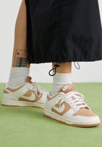 DUNK NEXT NATURE - Sneakers basse - hemp/sail