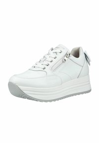 Baskets à plateforme blanches avec lacets, fermeture éclair latérale et nœud décoratif au talon, vues en angle latéral.
