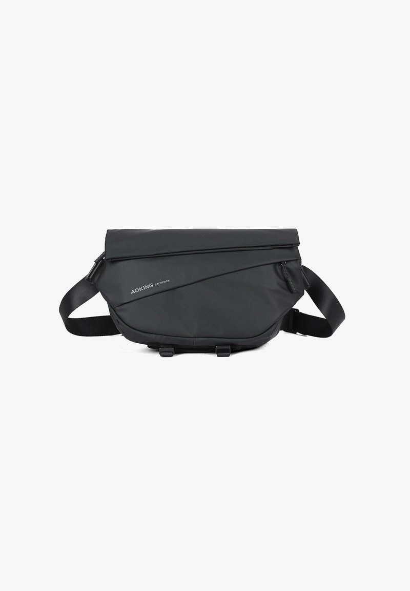Borsa a tracolla nera con un design elegante e impermeabile, dotata di una tracolla regolabile, chiusura con zip e pattina pieghevole angolare.
