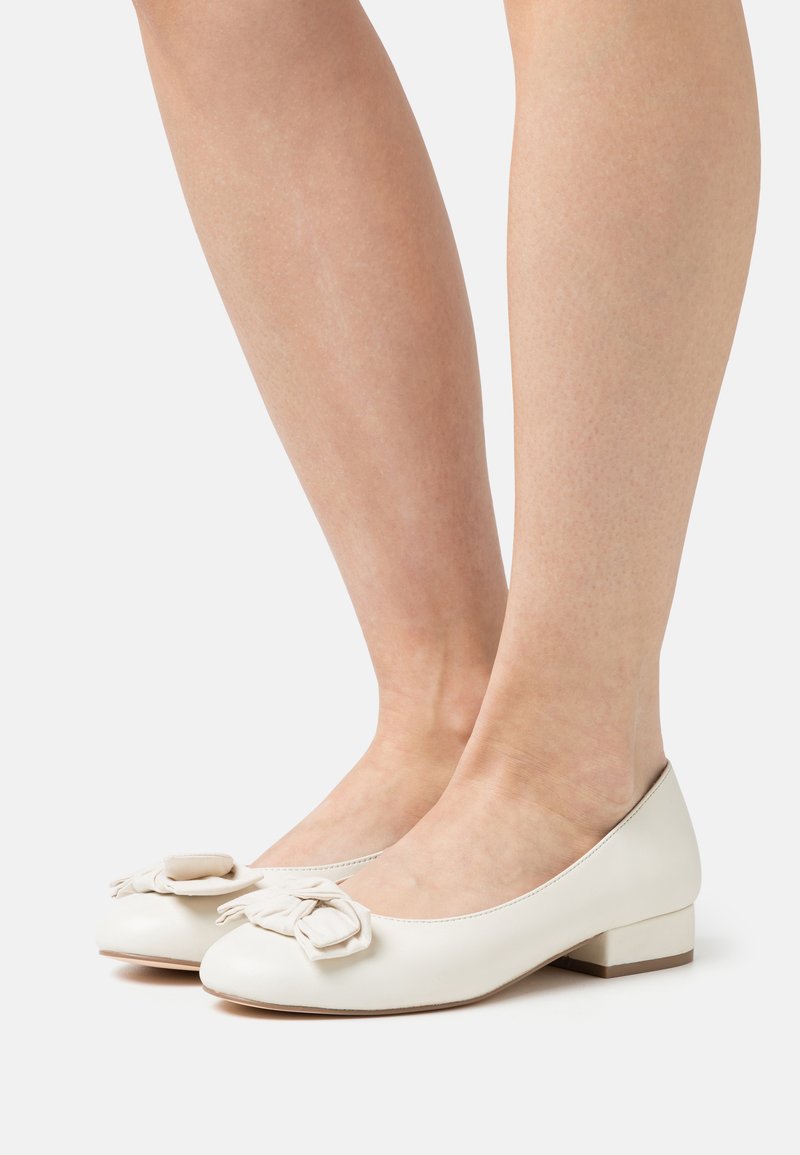 Anna Field Wide Fit LEATHER WIDE FIT Ballet pumps white Zalando.ie