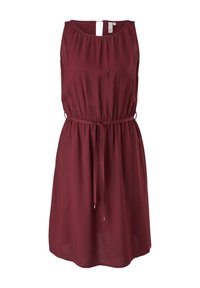 Robe bordeaux sans manches, longueur genou, col rond, taille froncée, ceinture fine en tissu, et fermeture dos avec bouton et ouverture en forme de trou de serrure.