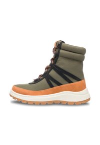 Zelená látková ankle boot s černými akcenty, oranžovým semišovým lemováním a texturovanou podešví. Obsahuje nylonové šněrování a polstrovaný límec pro pohodlí.