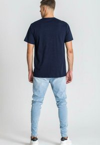 Gianni Kavanagh Men's Green Bliss Scorpio Tee T-Shirt, Verde, S : Buy Online at Best Price in KSA - Souq is now