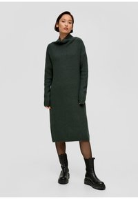s.Oliver STEHKRAGEN - Strickkleid - olivgrün