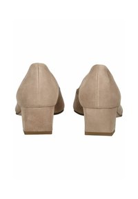 Scarpe beige in suede con tacco a blocco, dal texture liscia, con retro leggermente arrotondato e dettagli di cucitura minimali. L'altezza del tacco è moderata.
