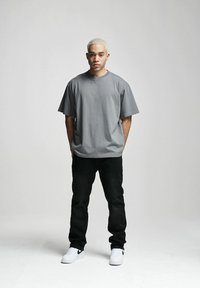 2Y Studios OVERSIZE  - Jednoduché tričko - washed grey