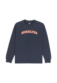 Námornícky modrý sveter z bavlny s dlhými rukávmi; na prednej strane sa nachádza zakrivené oranžové logo "QUIKSILVER" a okrúhly výstrih.