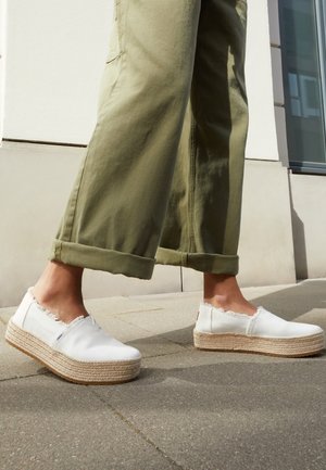 TOMS Alpargatas - white
