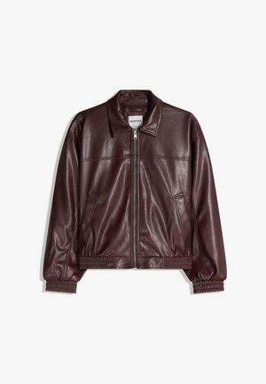 Jachetă din piele bordeaux, cu fermoar frontal, guler clasic, manșete elastice și buzunare laterale. Are o textură netedă și o croială lejeră.