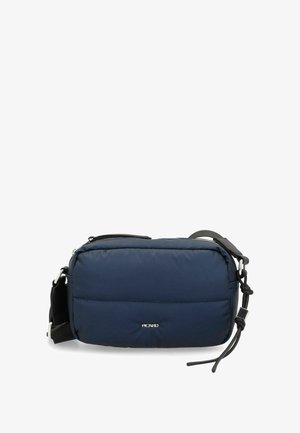 Navy Umhängetasche aus gepolstertem Material mit Reißverschluss, verstellbarem Gurt und silberfarbenen Beschlägen. Sauberes, minimalistisches Design.