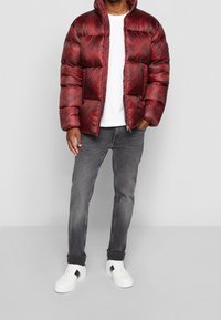 Tommy Hilfiger Piumino - bordeaux