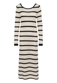 Robe maxi en tricot avec un col dégagé, arborant des rayures noires et blanches alternées, des manches longues et un motif texturé sur l'ensemble.