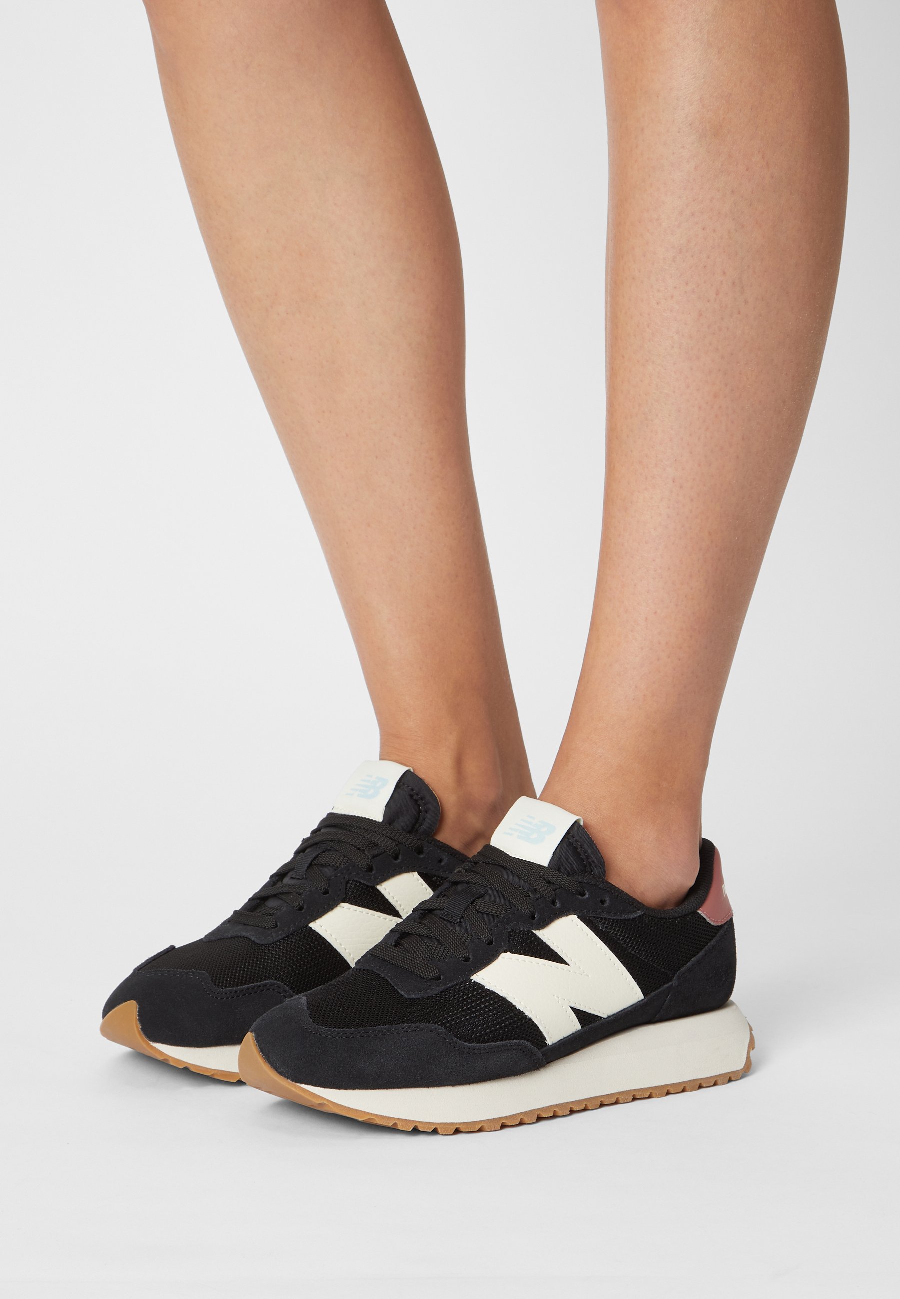 New WS237 - Zapatillas - black/negro - Zalando.es