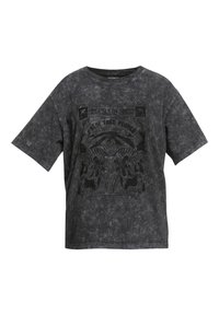 Camiseta negra, de gran tamaño, con una textura desvaída y desgastada. Presenta una impresión gráfica audaz en la parte frontal con motivos tropicales y florales.