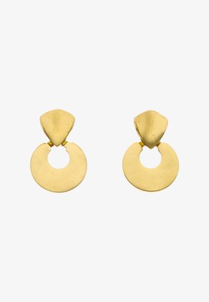Arany tónusú fém lógós fülbevalók geometriai formákkal, felül háromszög alakú fülbevaló és alul széles, lapos kör alakú medál.