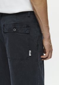 DOUBLE A BY W.W. WWHEINO STRAIGHT LEG - Stoffhose - salute