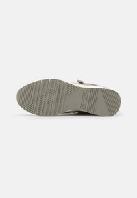 Tamaris Sneaker low - taupe