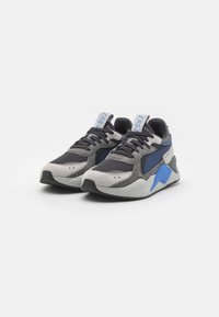 Puma RS X HERITAGE UNISEX - Sportcipő - flat dark gray/bluemazing