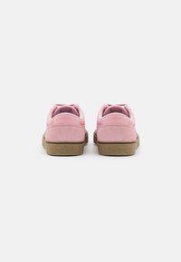 Nike SB CHRON 2 UNISEX - Sapatilhas - pink glaze/sail/pink glaze/light brown/black