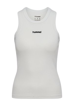 Hvid, ribstrikket, ærmeløs tanktop med rund halsudskæring og sort "hummel"-logo centreret på brystet.