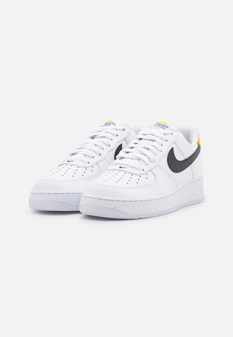 Nike Sportswear AIR '07 LV8 - Zapatillas - white/black/dark sulfur/opti yellow/blanco - Zalando.es