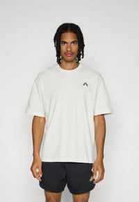 adidas Performance ANTHONY ADWARDS ANTED TEE - Sportfelső - cloud white