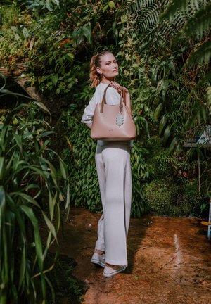 VUCH, ROSELDA E - Handbag - pink