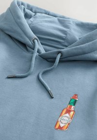 Next REGULAR FIT - TABASCO LICENSE GRAPHIC PRINT - Hoodie - blue