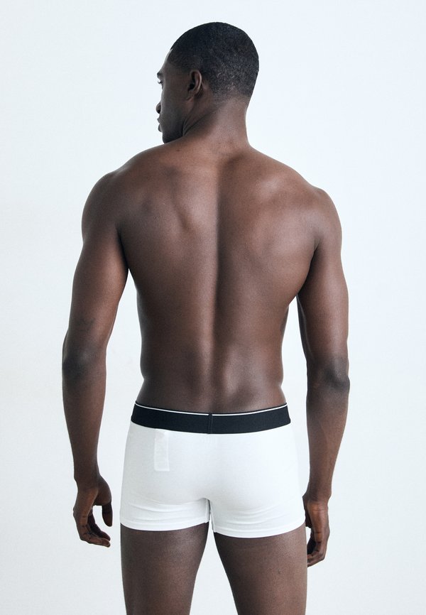 UMBX-DAMIENTHREEPACK - Trunks - e73042