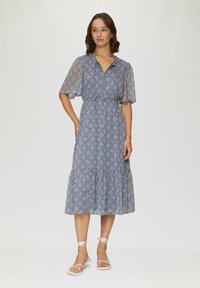 QS GEMUSTERTES MIDI - Blusenkleid - hellblau