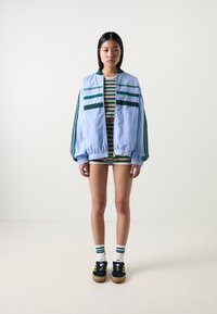 adidas Originals TRACK TOP - Sportinė striukė - clear sky