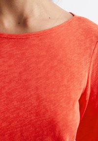 Marc O'Polo LONG SLEEVE BOAT NECK - Topper langermet - poppy red