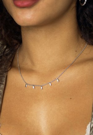 PETITE - Necklace - silber weiss