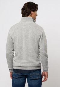 Thumbnail Image 3