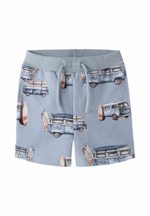 Lyseblå barne shorts med elastisk midjebånd og snor, med mønster av vintage varebiler som bærer surfebrett.