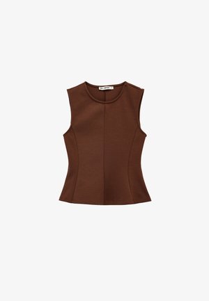 Top marrón sin mangas y ajustado con cuello redondo y detalle de costura central, presentado en plano sobre un fondo blanco.