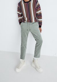 Only & Sons Spodnie materiałowe