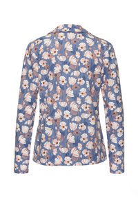 Košeľa s kvetinovým vzorom v modrej farbe s dlhými rukávmi. Obsahuje veľké biele a ružové kvety, jemnú látku a klasický dizajn goliera.