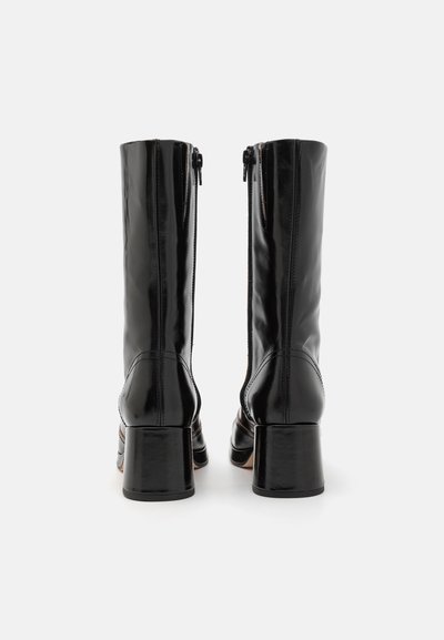 MIISTA CASS  - Kozačky na platformě - black