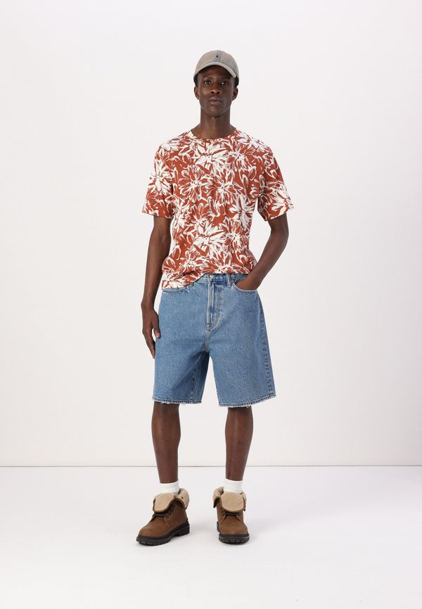 BAGGY  - Denim shorts3