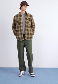 Thumbnail Image 2