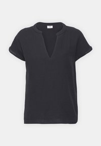 Blusa nera a maniche corte con scollo a V e un tessuto rilassato, leggermente strutturato.