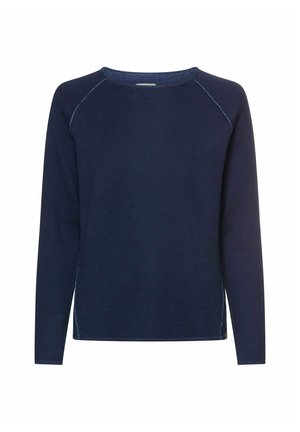 Marineblauwe trui met lange mouwen en ronde hals, met zichtbare lichtblauwe stiknaden langs de schouders en zijkanten, effen gebreide textuur.