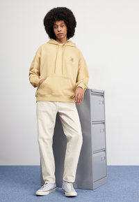 Carhartt WIP HOODED NELSON  - Sweatshirt - bourbon garment dyed