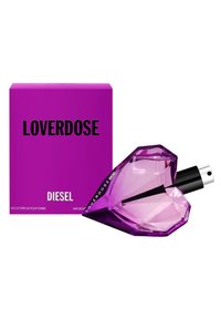 Loverdose-Parfüm von Diesel in einer lila herzförmigen Glasflasche, ausgestattet mit einem schwarzen Sprühkopf und einer passenden lila Schachtel mit schwarzem Text.