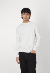 BOSS PACAS - Vesta - white