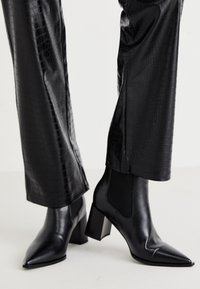 NEMMA - Stiefelette - black metallic